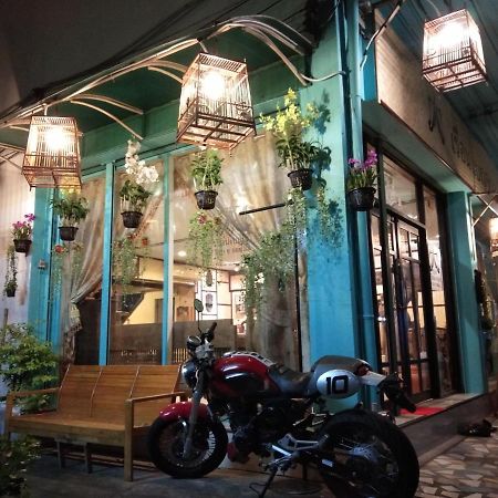 Ruan Ben Ja Don Mueang,Bangkok Hostel Exterior foto