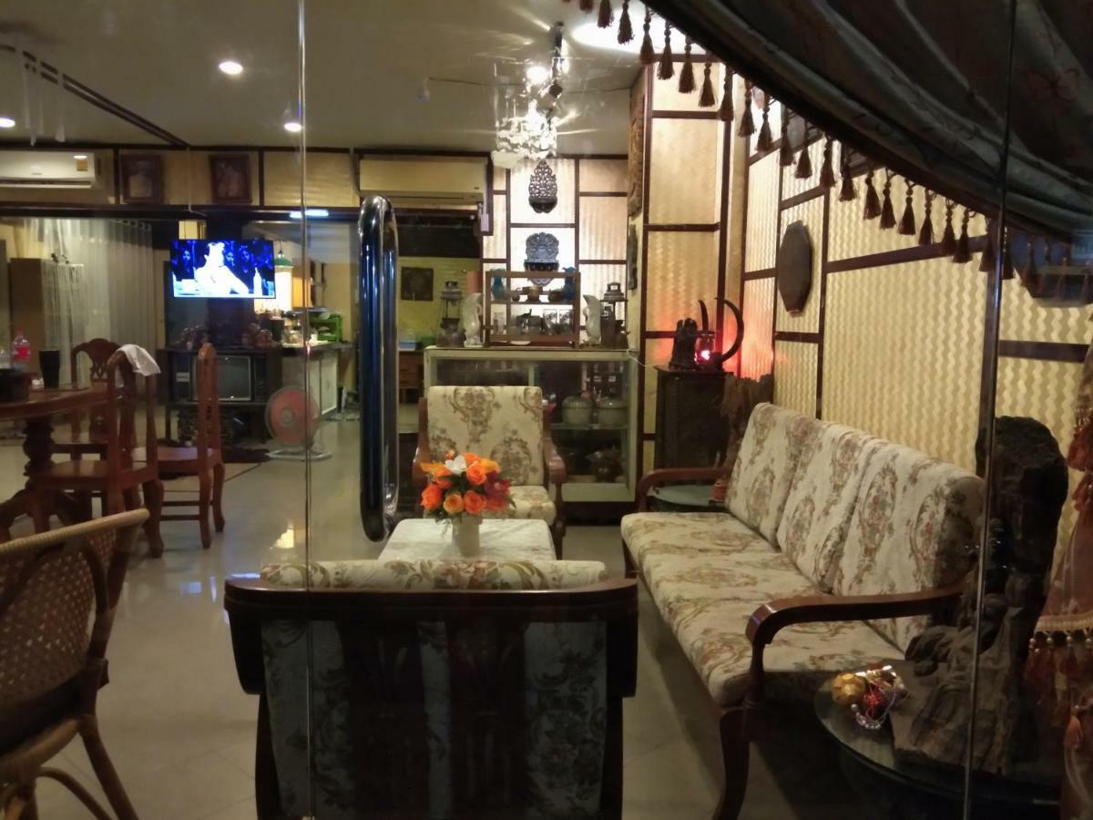 Ruan Ben Ja Don Mueang,Bangkok Hostel Exterior foto